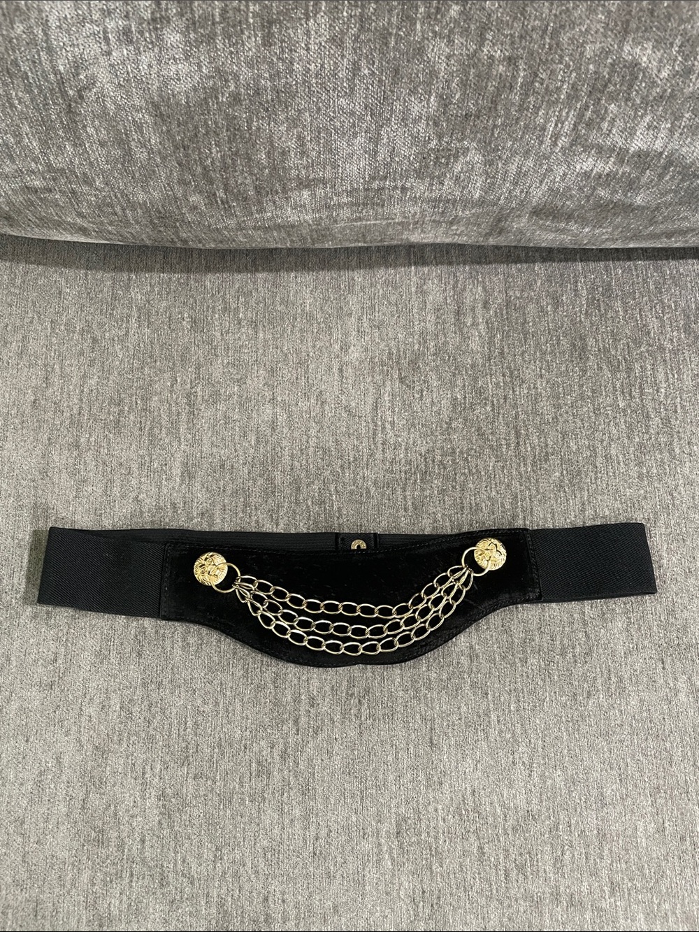 Vintage Circa Genuine Suede Leather Gold Chain Accent Black Elastic Waist Belt